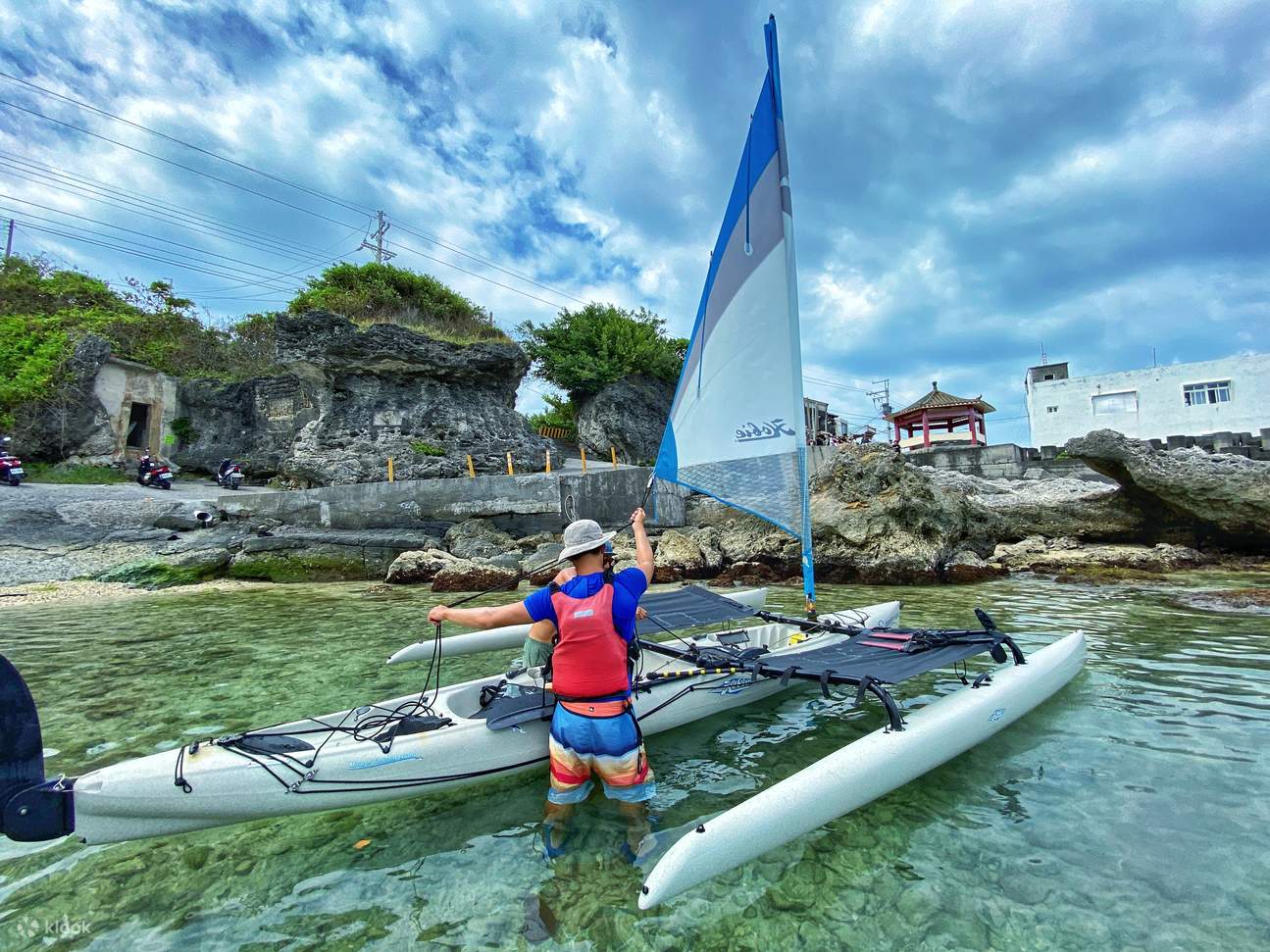 샤오류추 수상 액티비티 | 윈드서핑 카약 체험